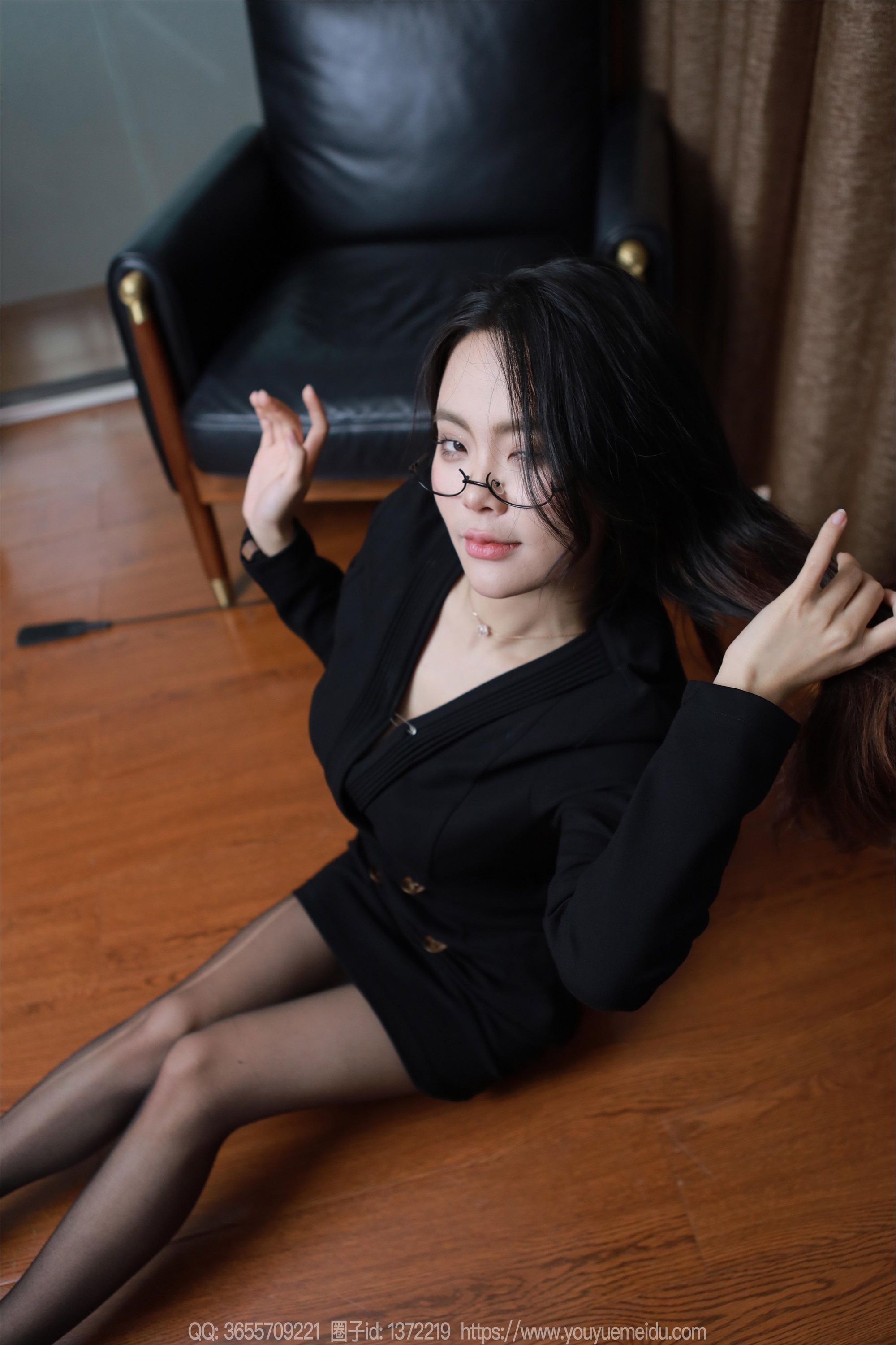 IESS异思趣向  2024.04.12 丝享家 1714 兔兔《魅惑黑衣》